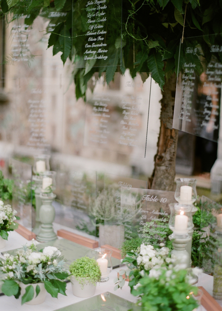 Escort cards Greg Finck
